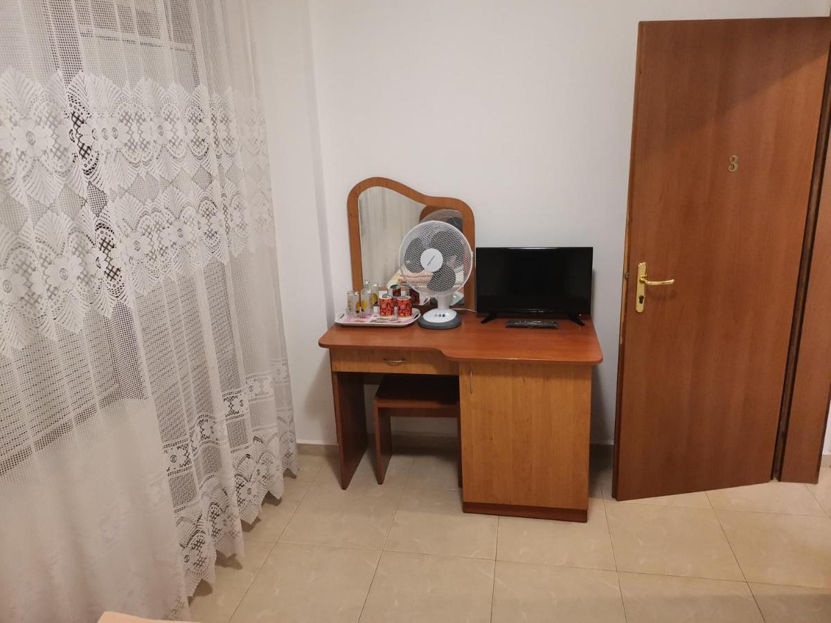 Къща За Гости Кадиеви Primorsko Buitenkant foto